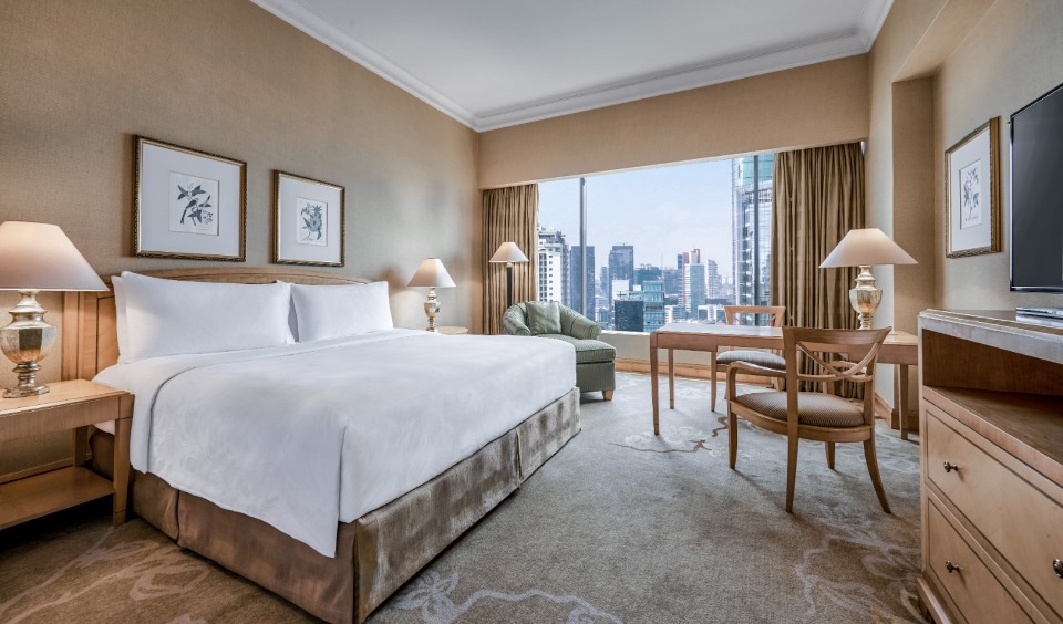 The Ritz-Carlton Jakarta, Mega Kuningan